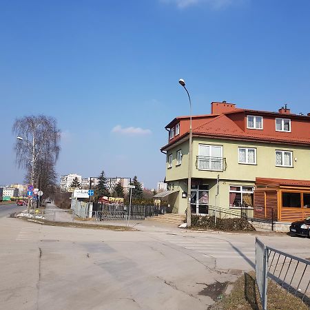 Roadway Hostel Kielce Exterior photo